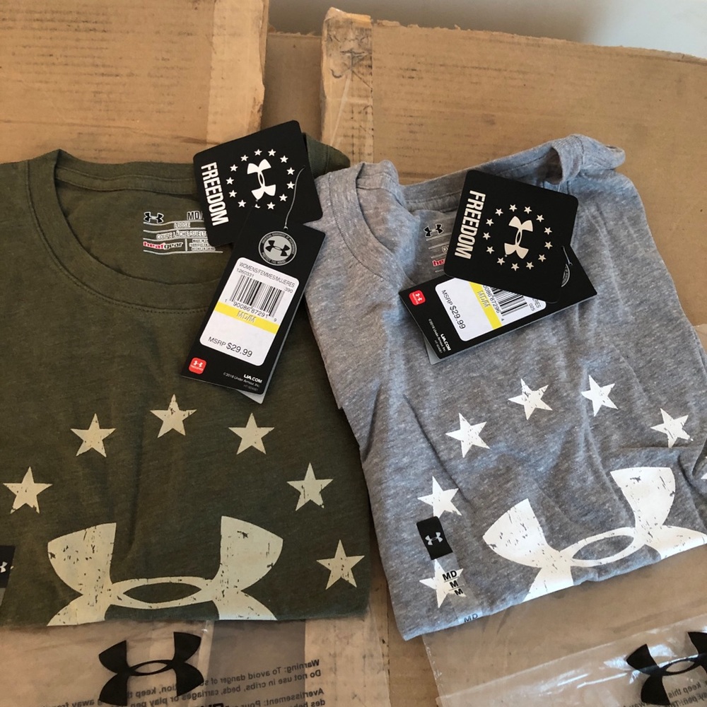 Bundle 2 Under Armour Freedom T-shirt